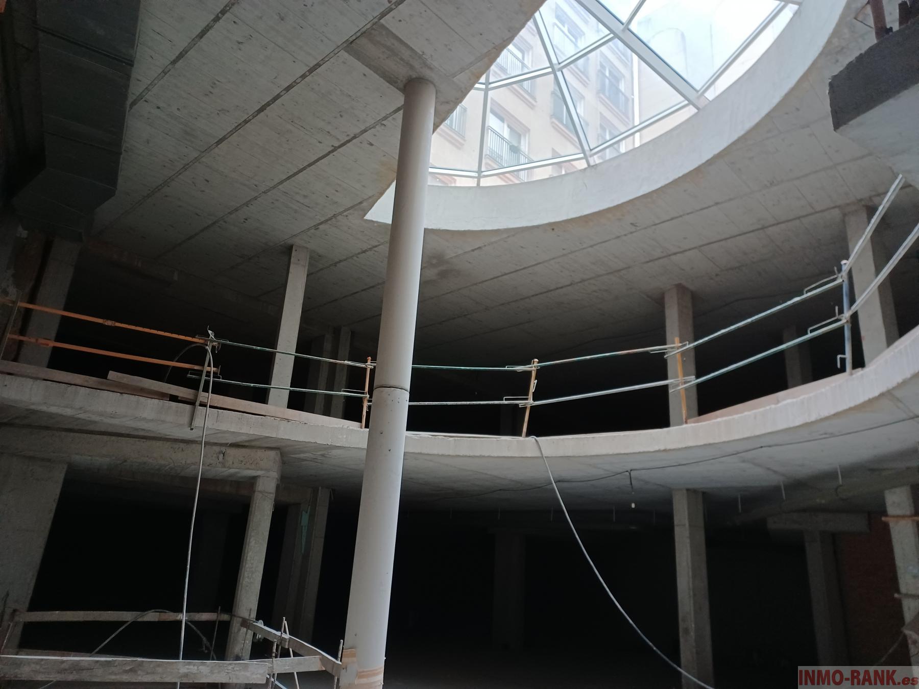 For sale of commercial in Vigo