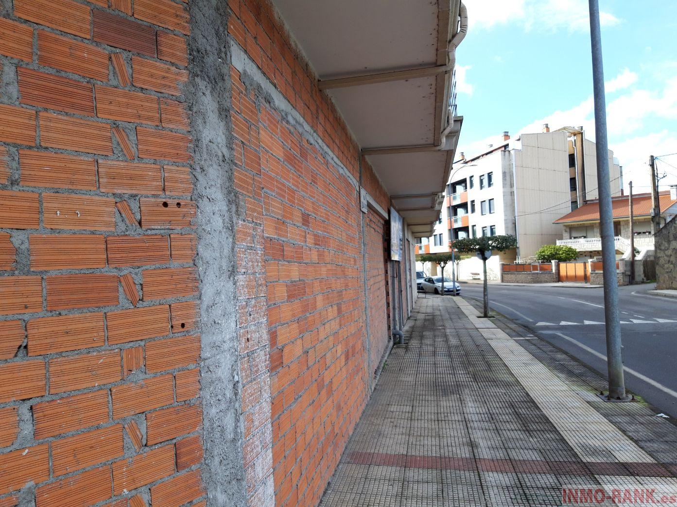 For sale of commercial in Salvaterra de Miño