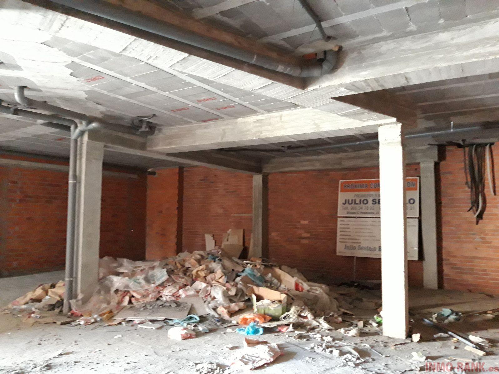 For sale of commercial in Salvaterra de Miño
