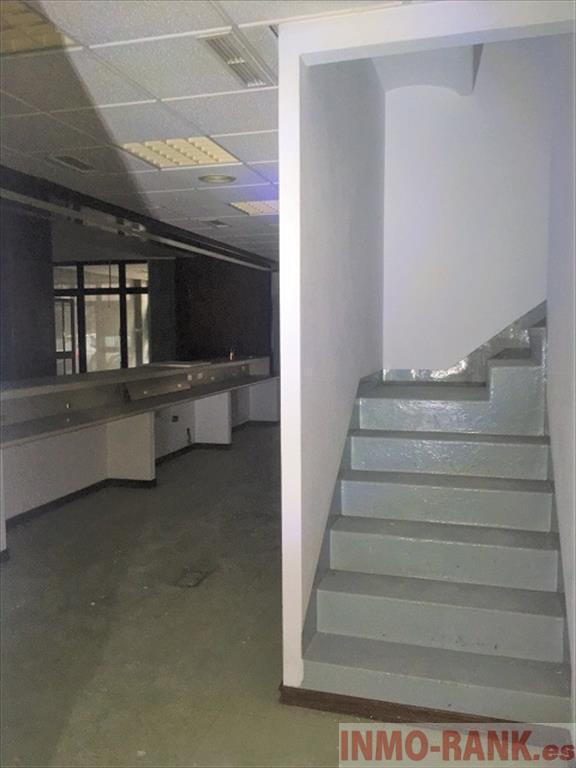 For sale of commercial in Vigo