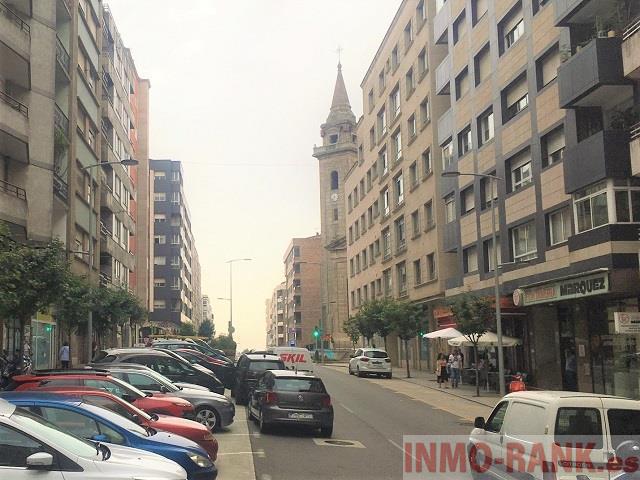 For sale of commercial in Vigo