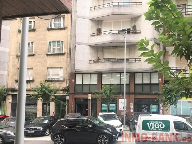 For sale of commercial in Vigo