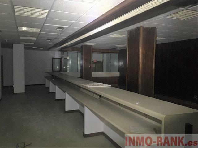 For sale of commercial in Vigo
