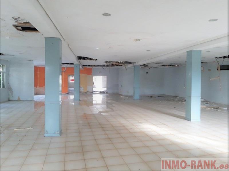 For sale of commercial in Rosal O