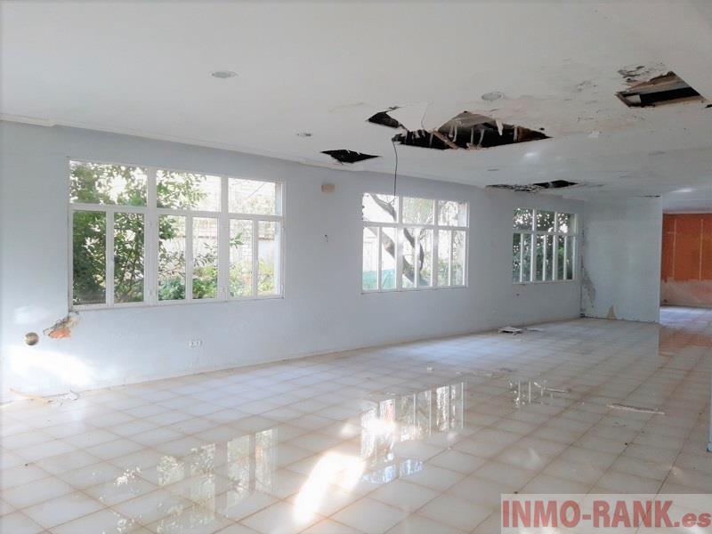 For sale of commercial in Rosal O