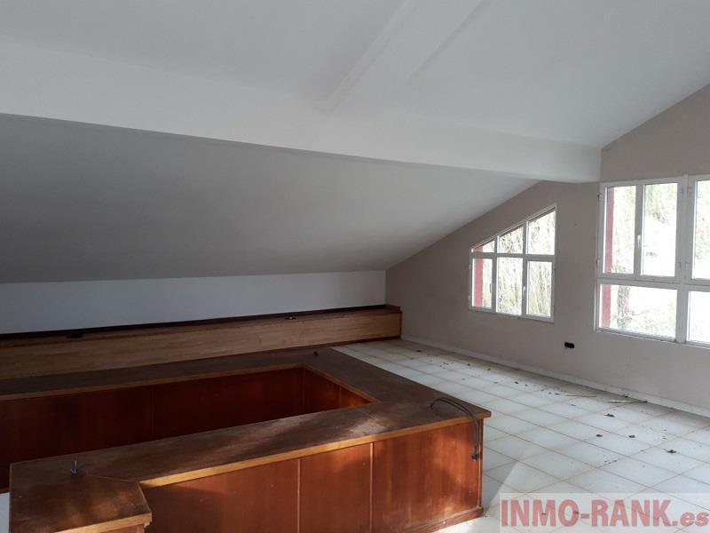 For sale of commercial in Rosal O