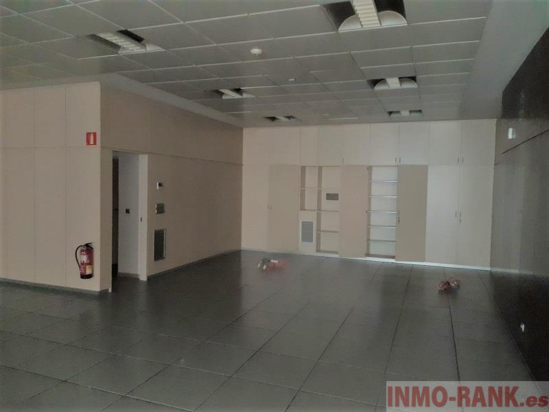 For rent of commercial in Vigo