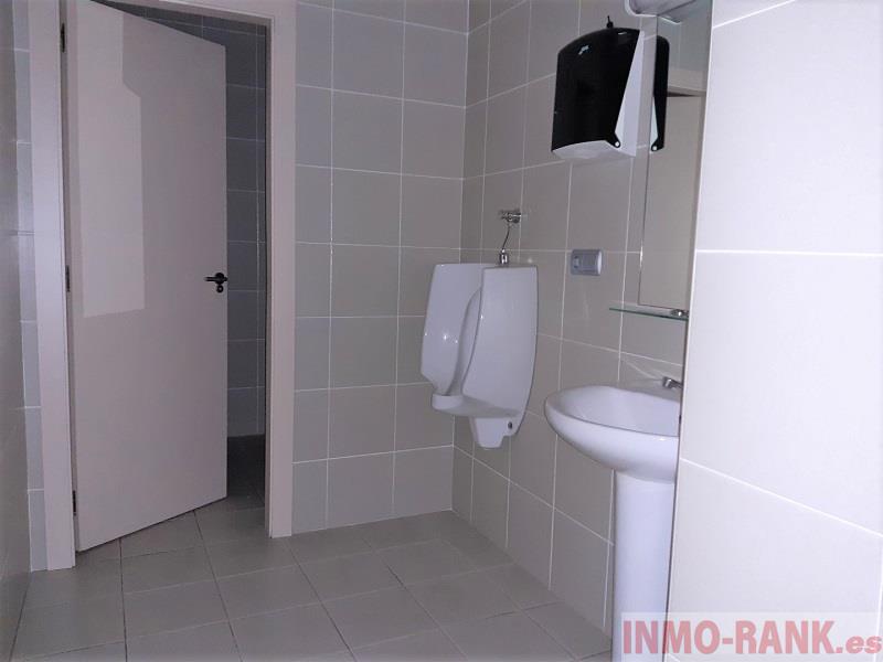 For rent of commercial in Vigo