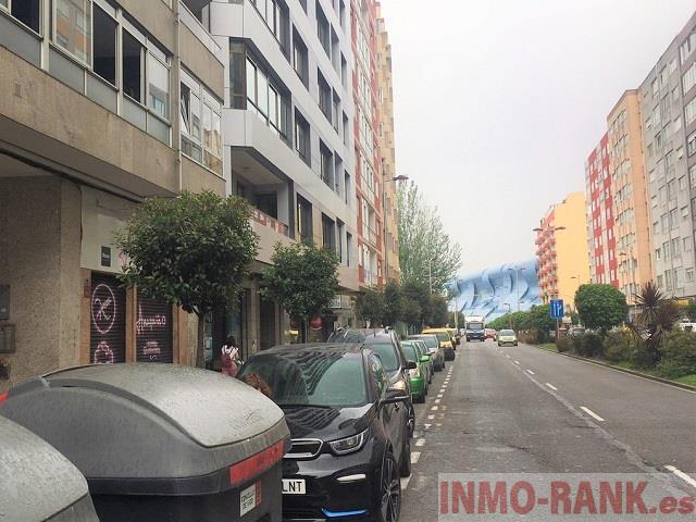 For sale of commercial in Vigo