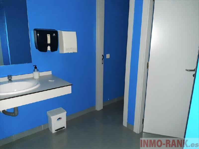 For rent of commercial in Vigo