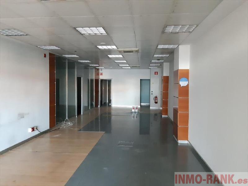 For rent of commercial in Vigo