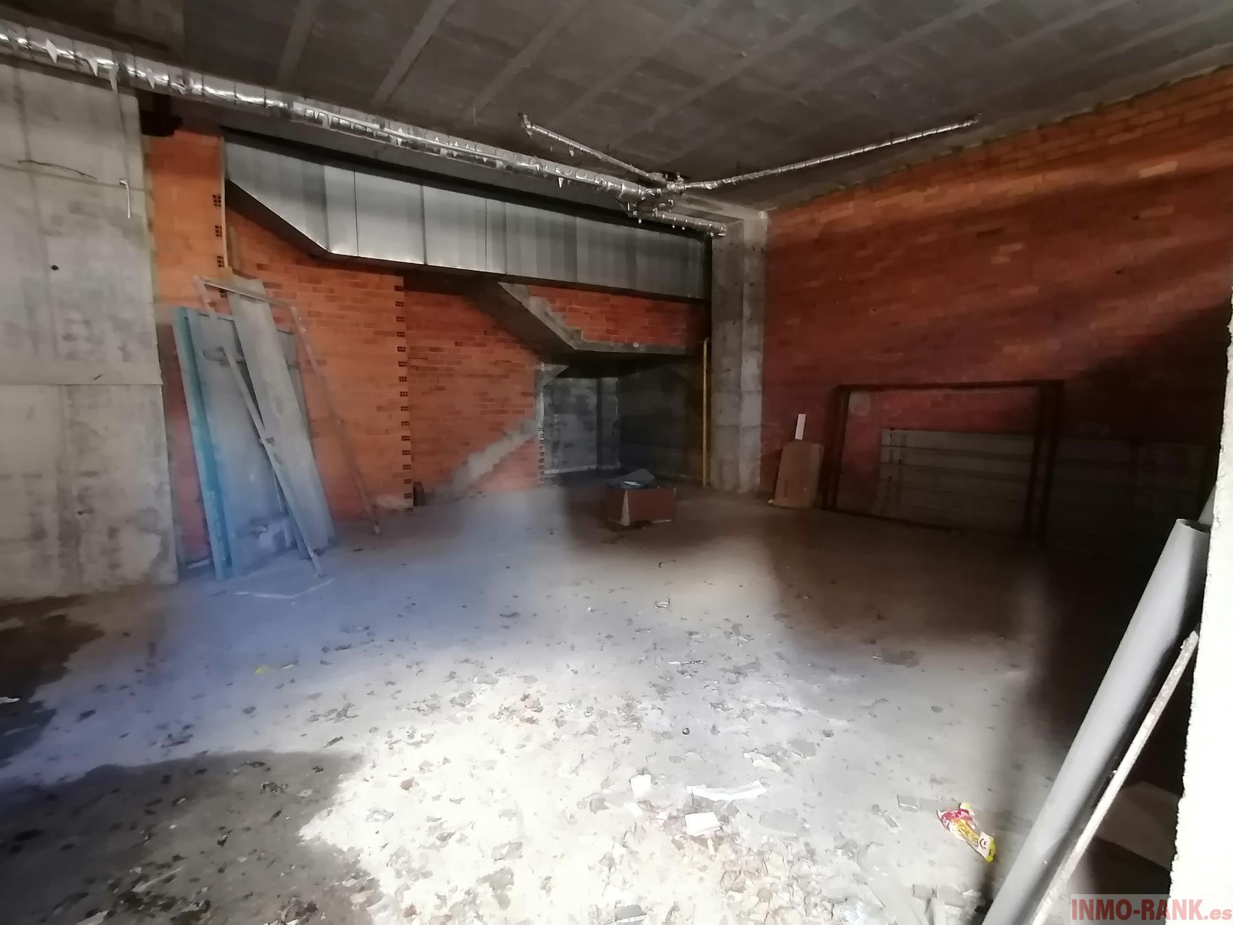 For sale of commercial in Vigo