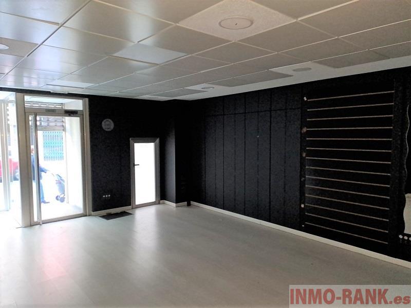 For sale of commercial in Vigo
