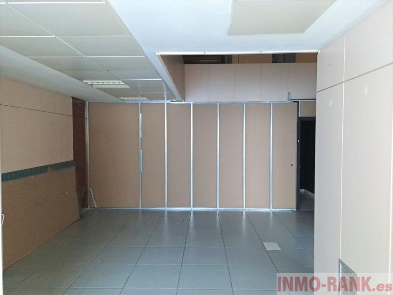 For sale of commercial in Vigo