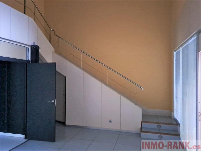 For sale of commercial in Vigo
