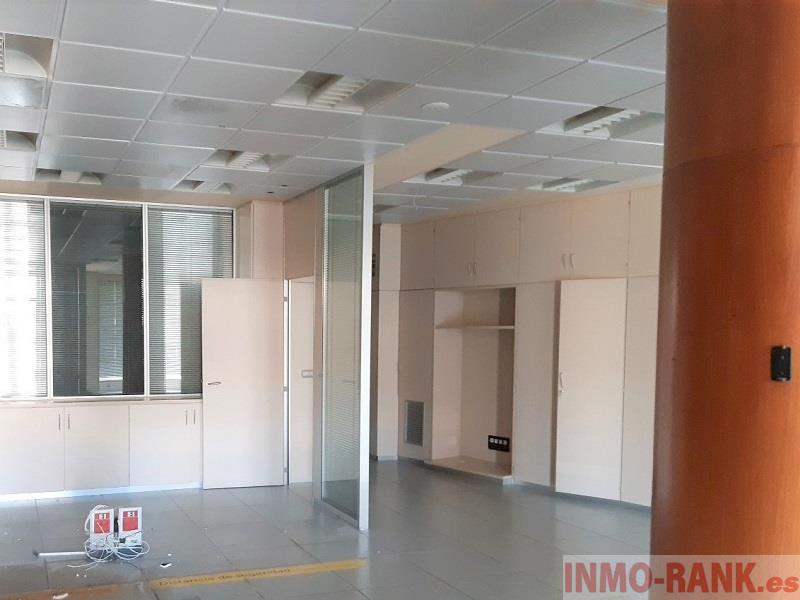 For rent of commercial in Pontevedra