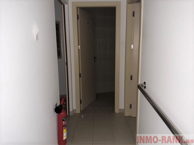 For rent of commercial in Pontevedra