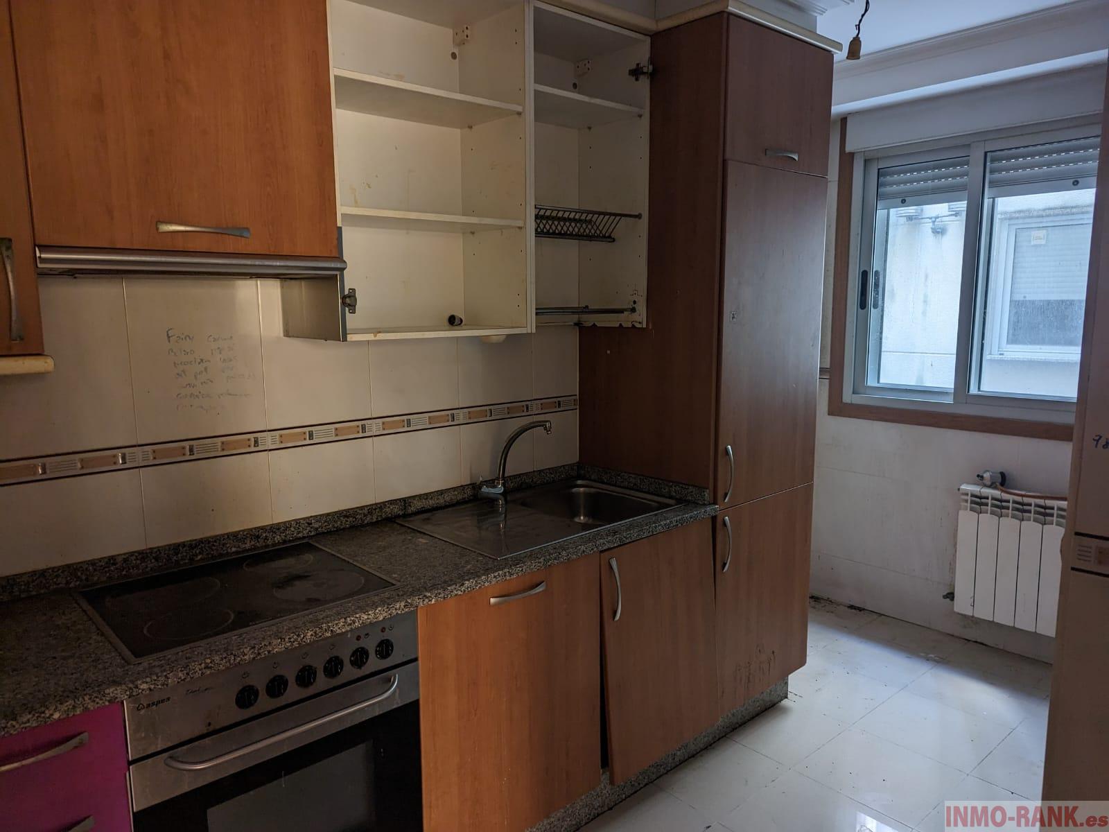 For sale of flat in Salvaterra de Miño