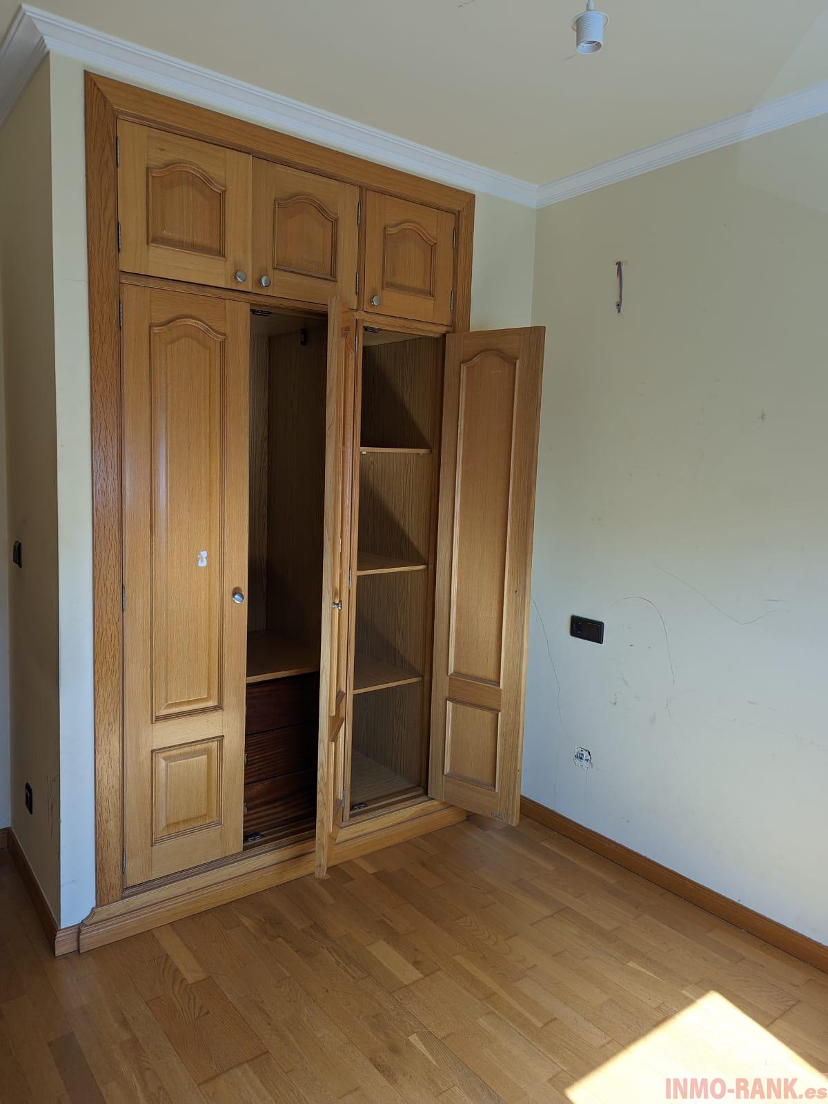 For sale of flat in Salvaterra de Miño
