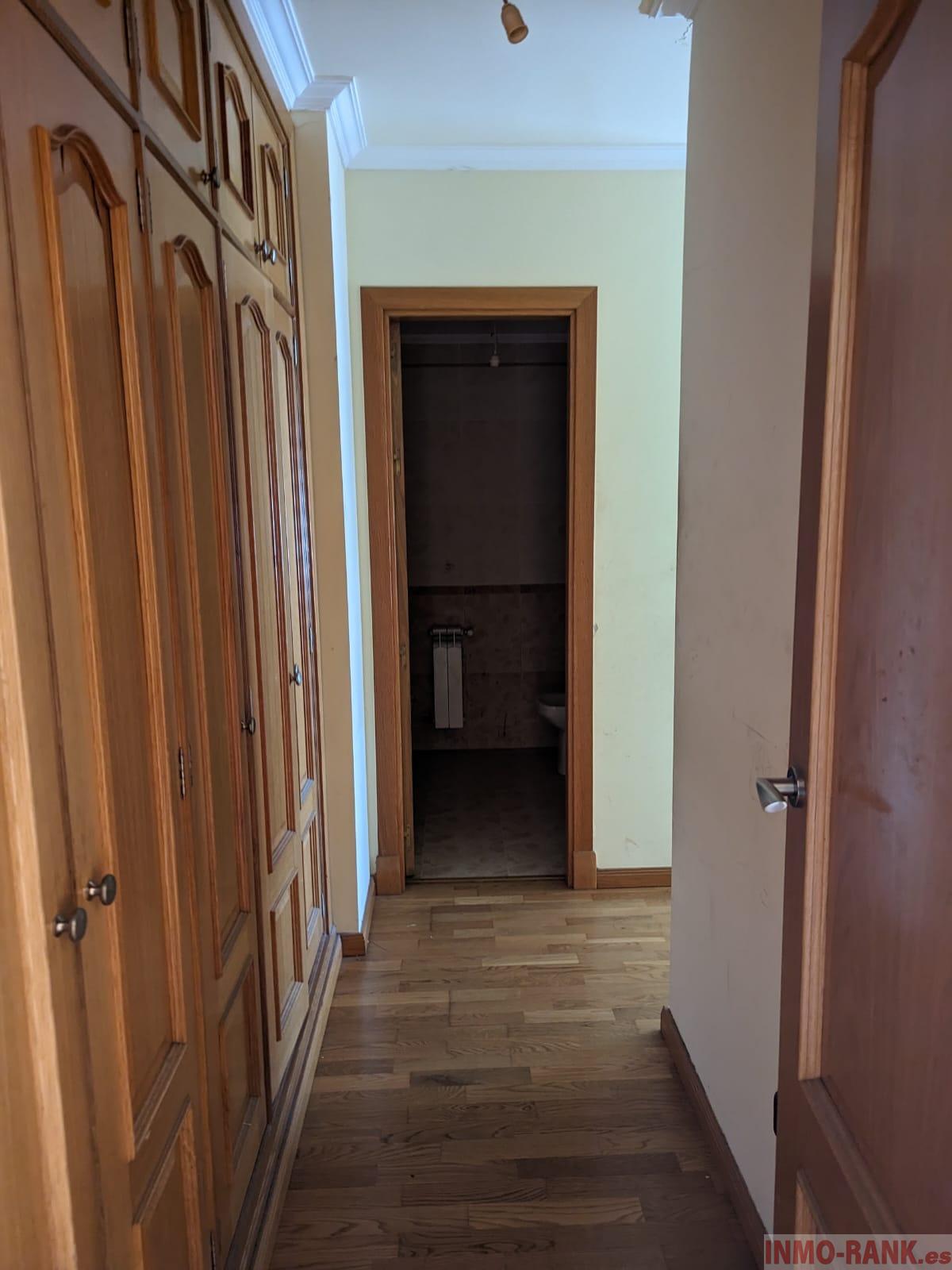 For sale of flat in Salvaterra de Miño