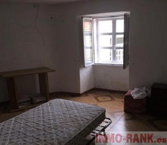 For sale of house in Rodeiro