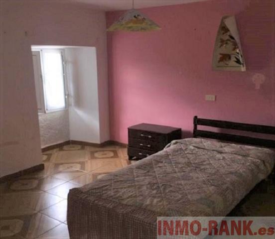 For sale of house in Rodeiro
