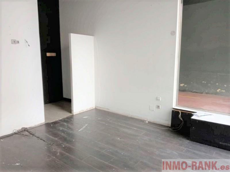 For sale of commercial in Vigo