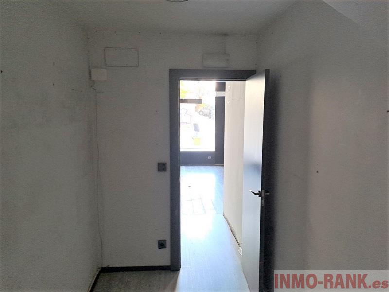 For sale of commercial in Vigo