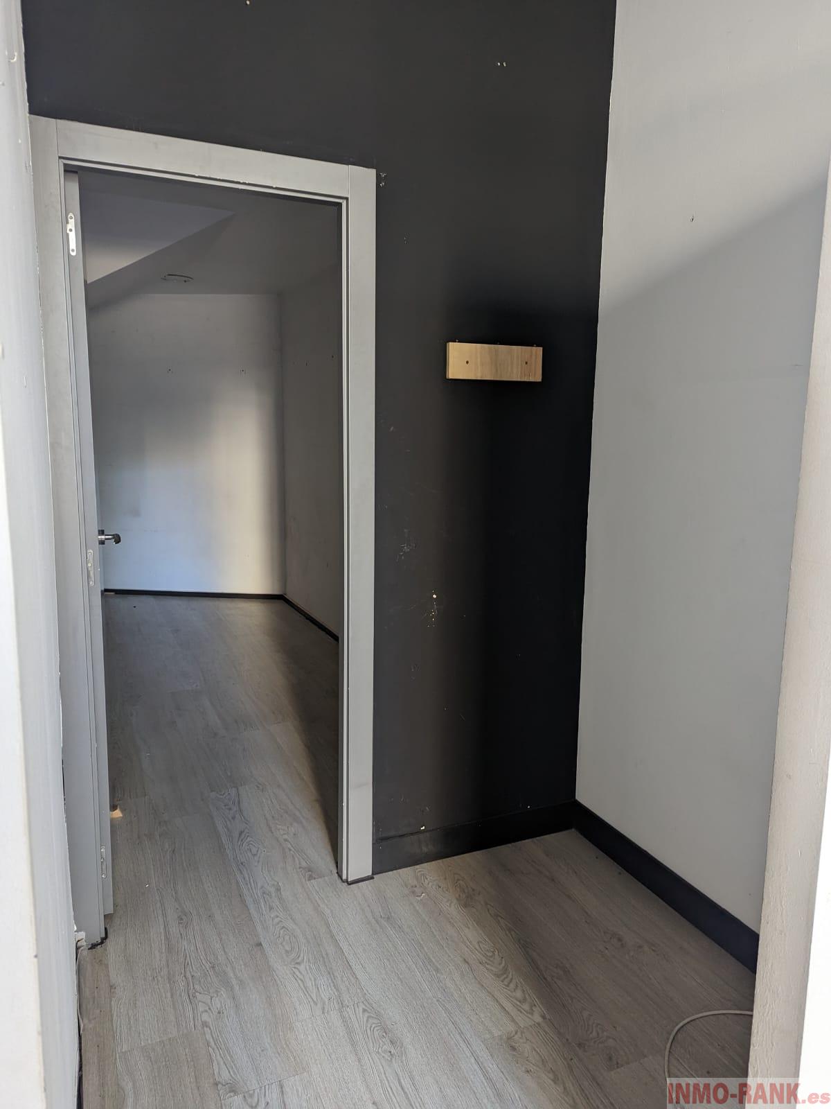 For sale of commercial in Vigo
