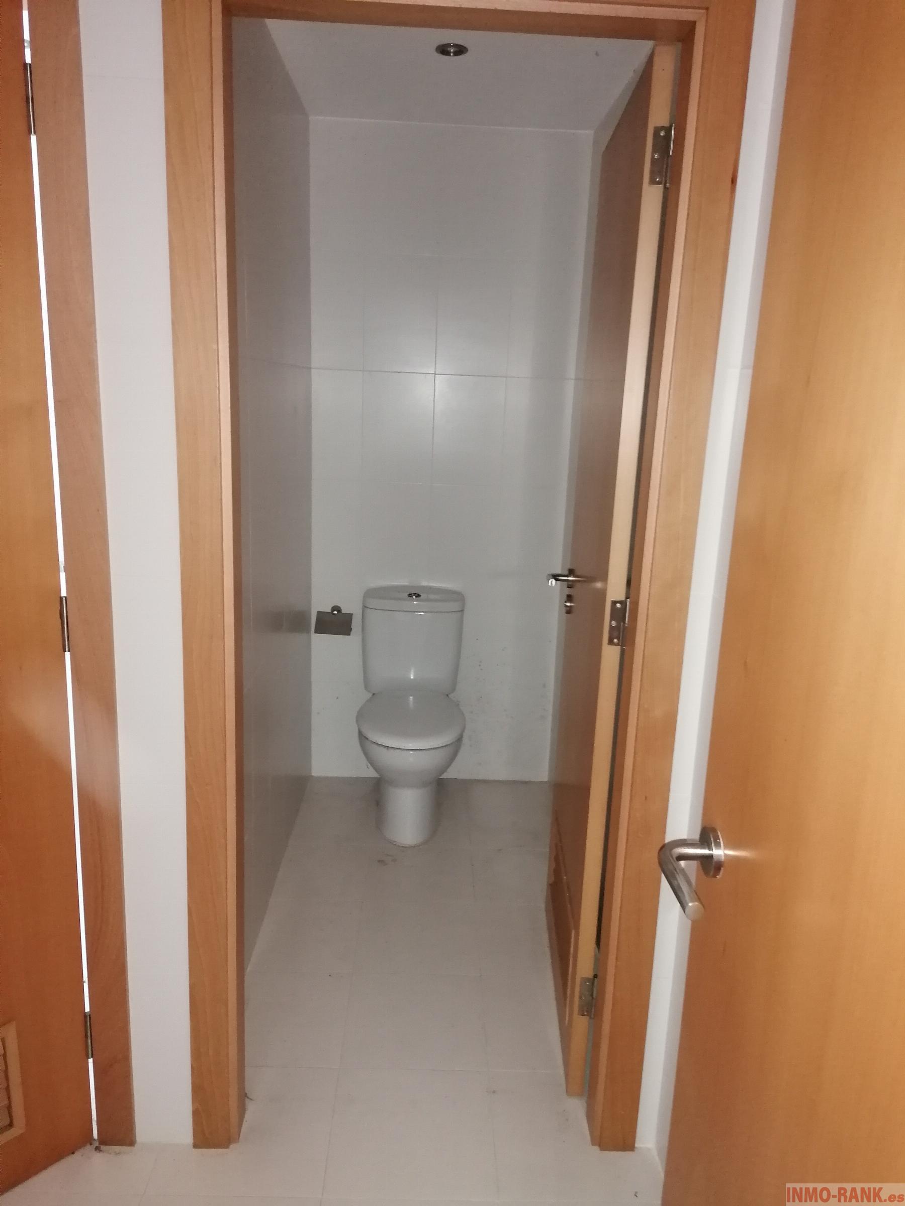 For sale of office in Vigo