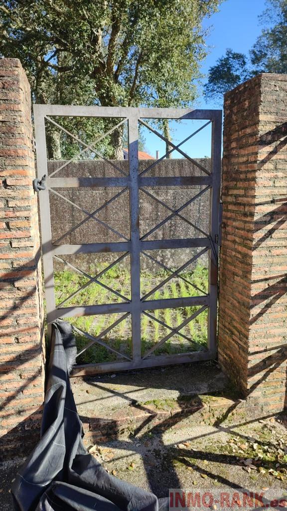 For sale of land in Tomiño