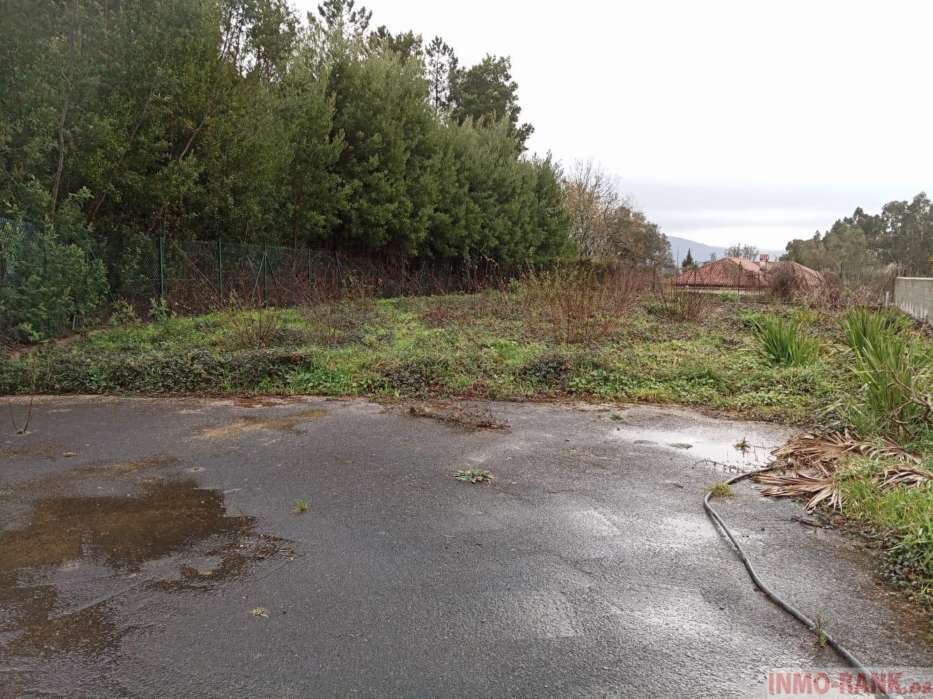 For sale of land in Tomiño