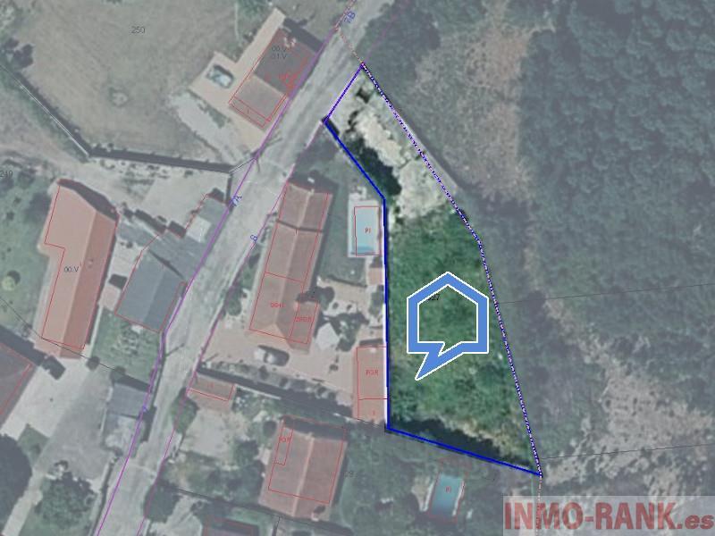 For sale of land in Tomiño