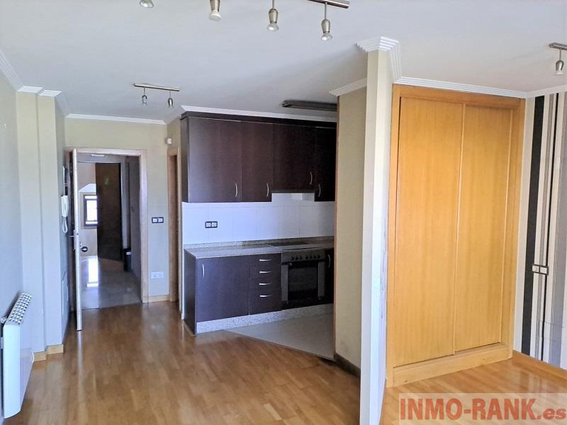 For sale of study in Vigo