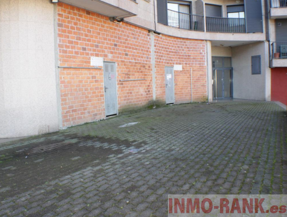 For sale of commercial in Salceda de Caselas