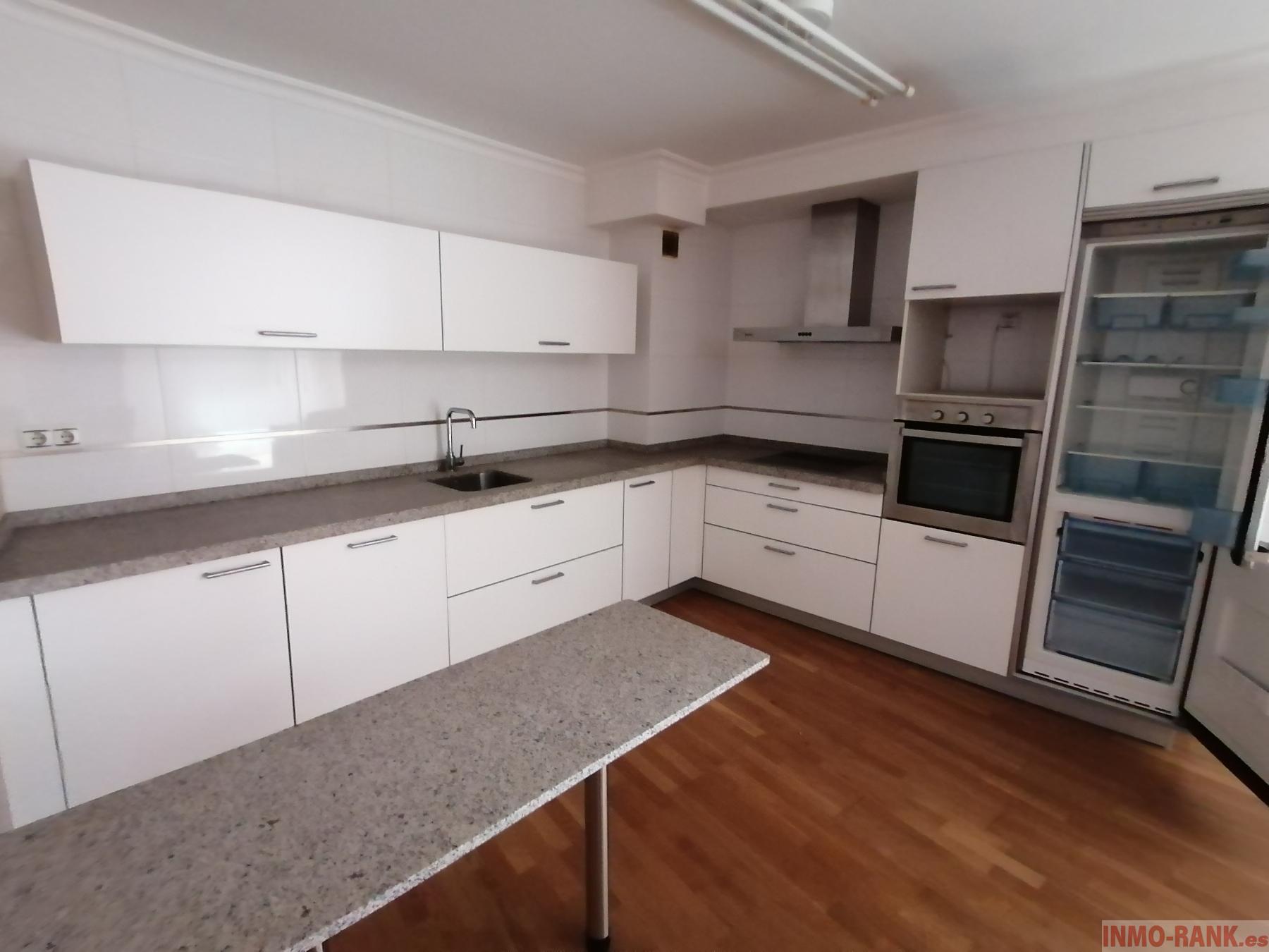 For sale of flat in Porriño O