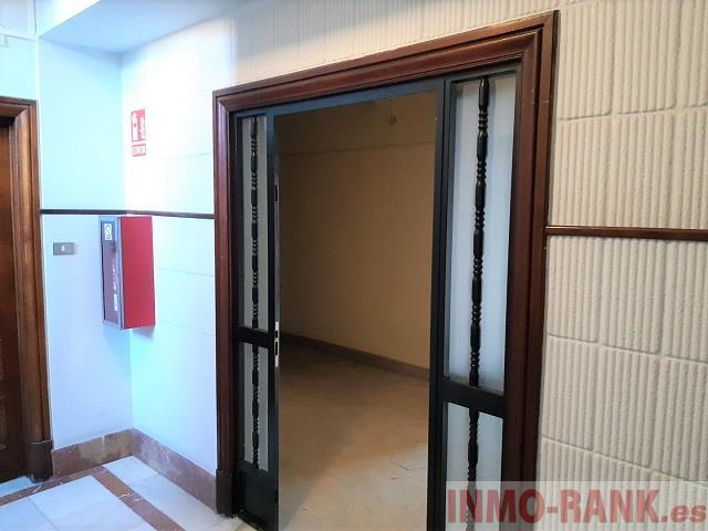For sale of office in Vigo
