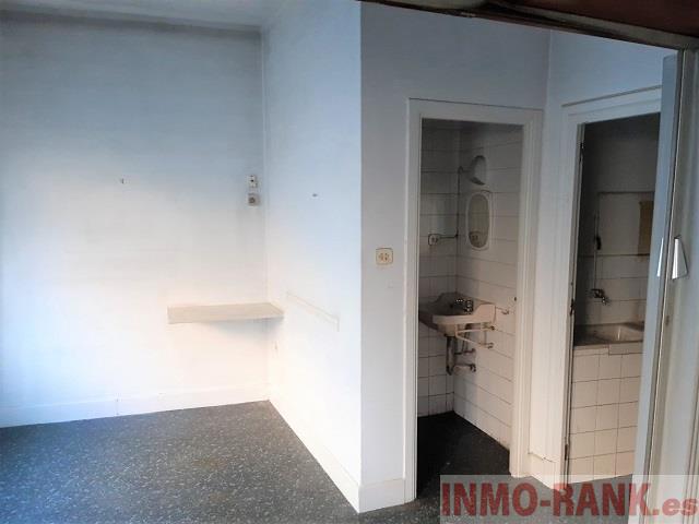 For sale of office in Vigo