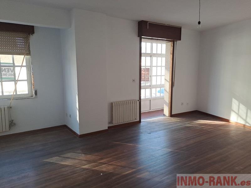 Venta de piso en Ponteareas