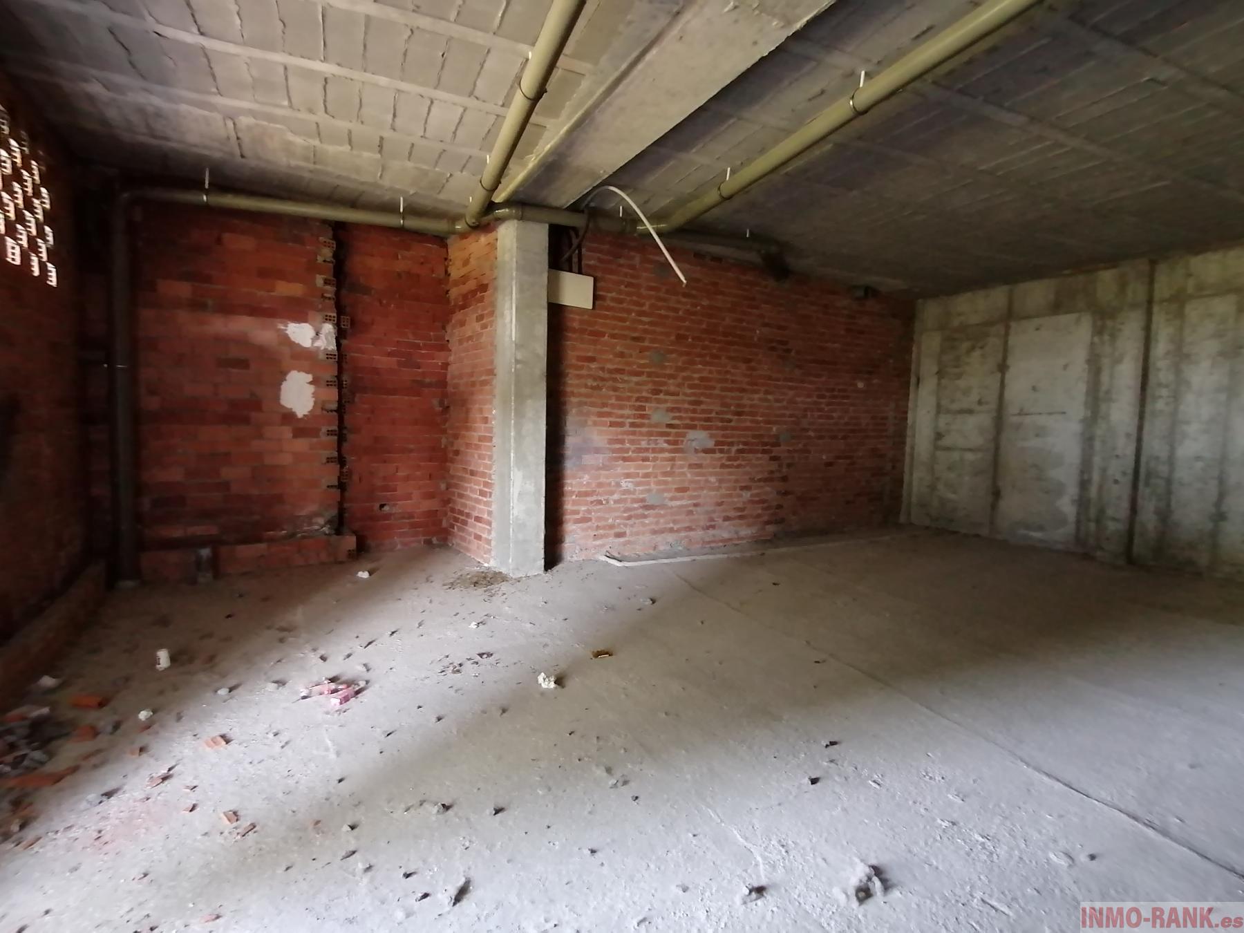 For sale of commercial in Vigo