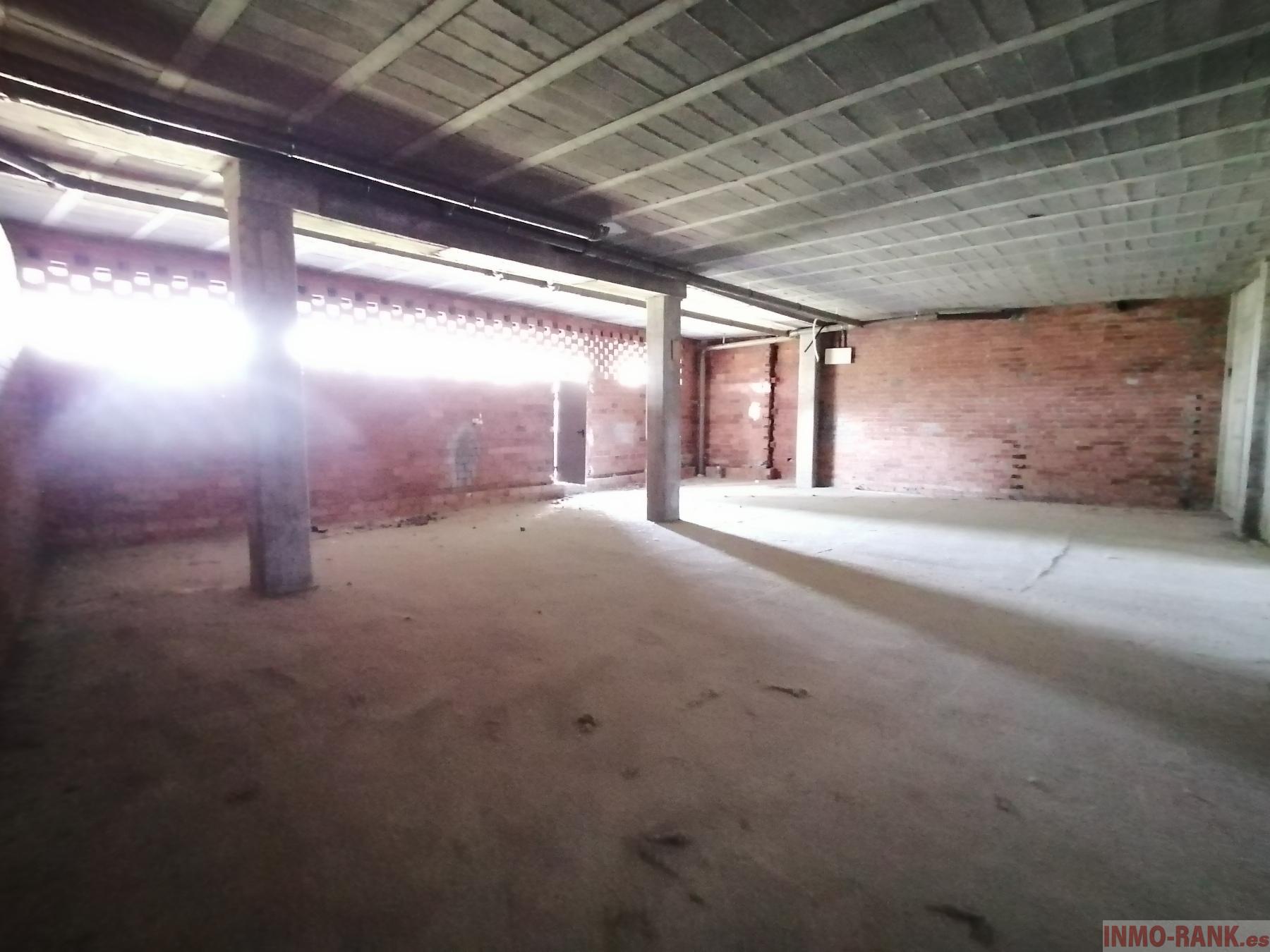 For sale of commercial in Vigo