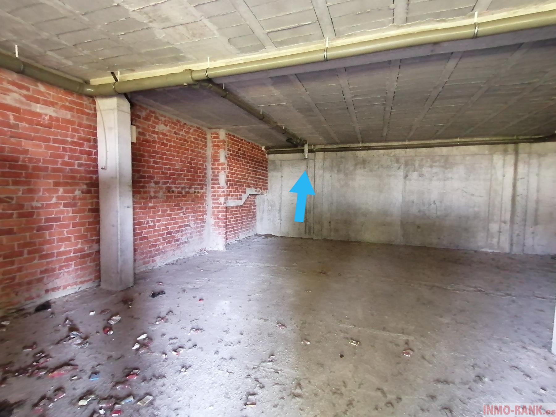 For sale of commercial in Vigo