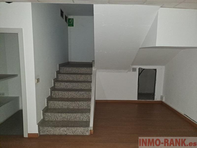 For sale of commercial in Vigo