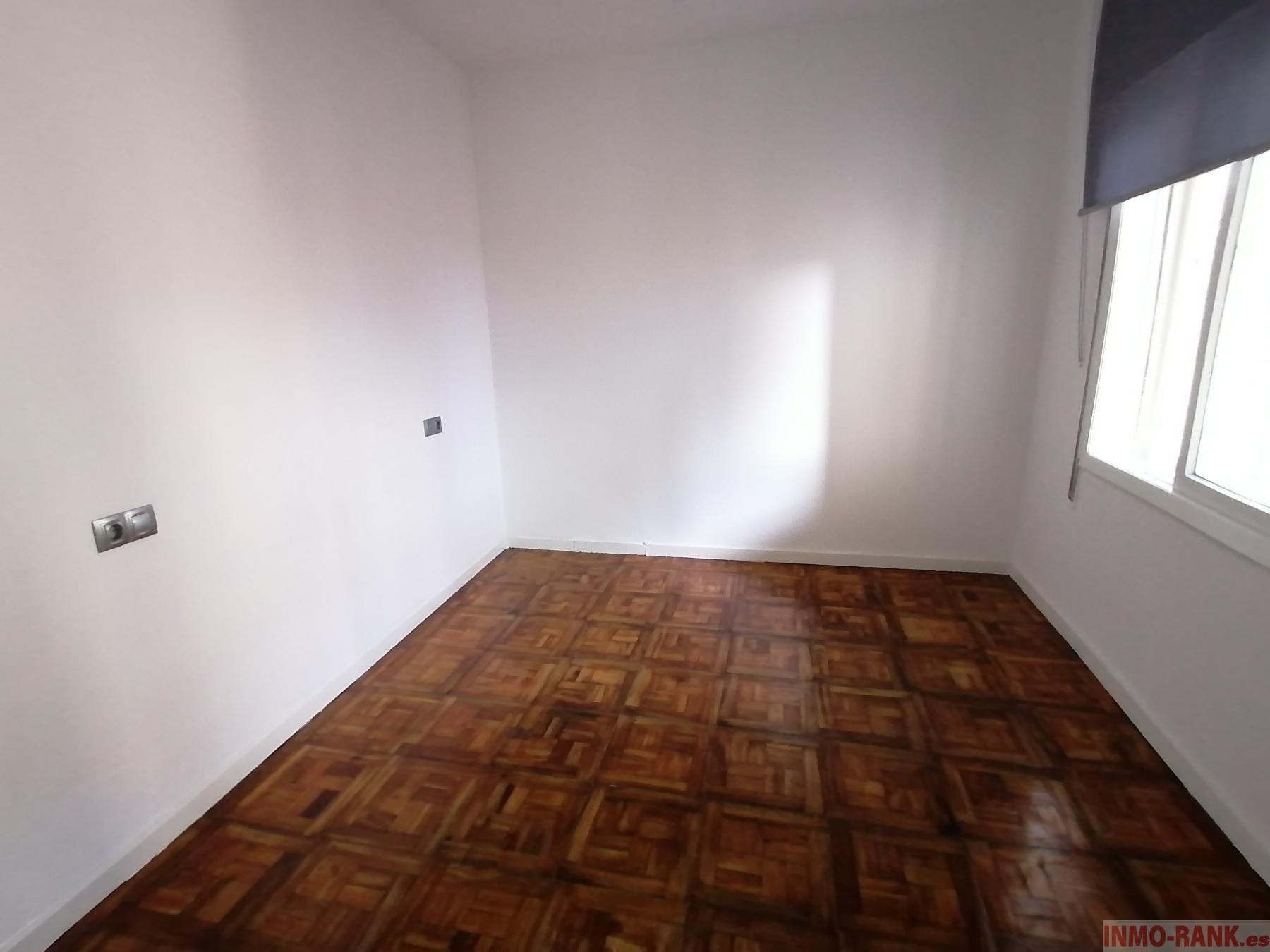 For sale of flat in Porriño O