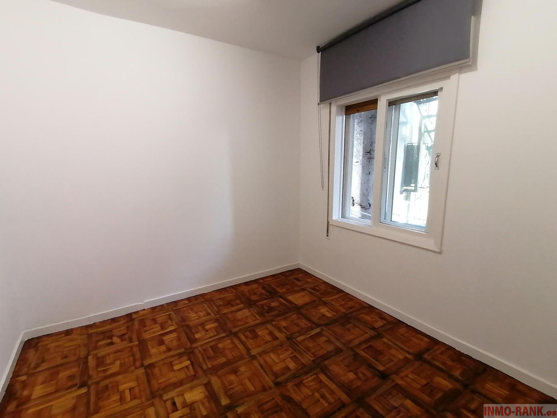 For sale of flat in Porriño O