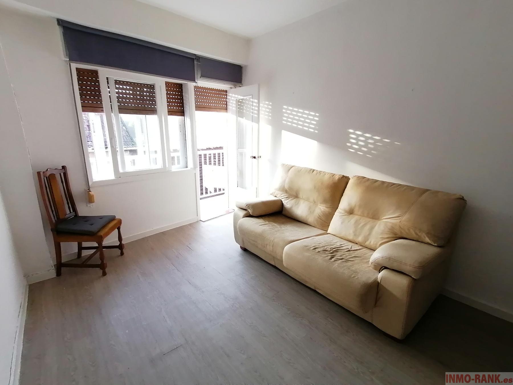 For sale of flat in Porriño O