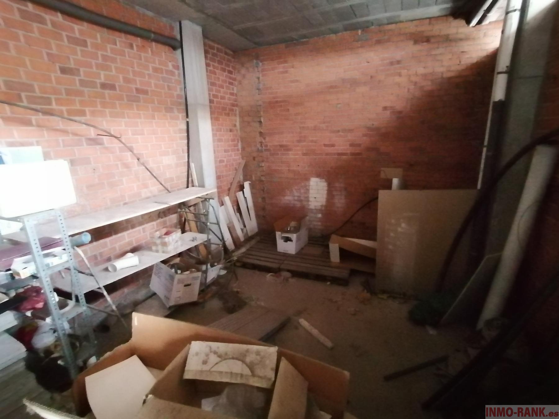 For sale of commercial in Vigo
