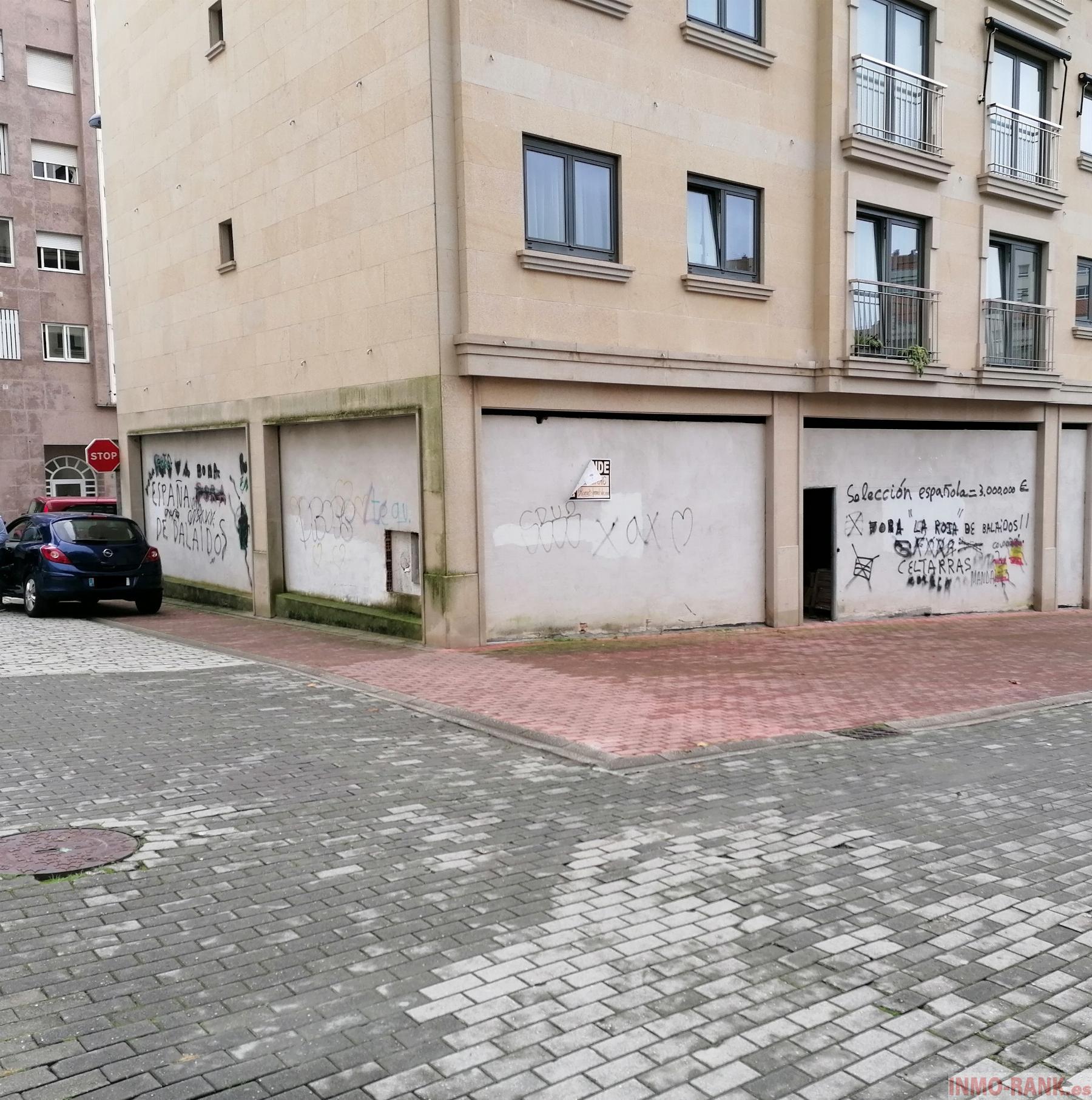 For sale of commercial in Vigo