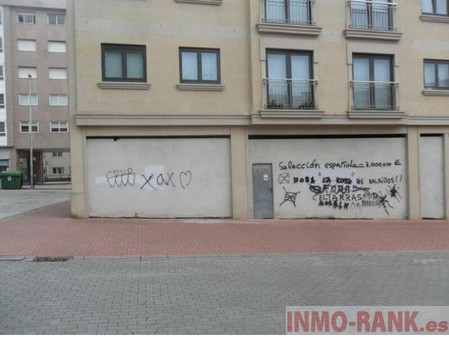 For sale of commercial in Vigo