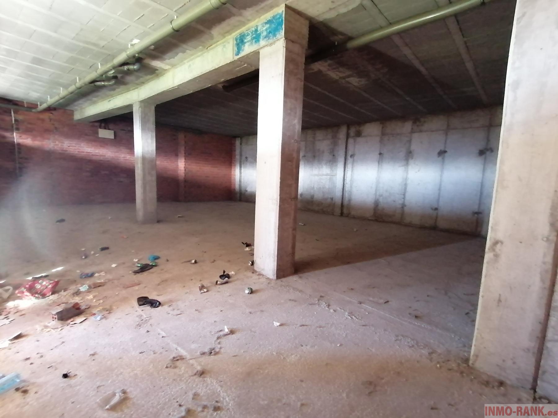 For sale of commercial in Vigo